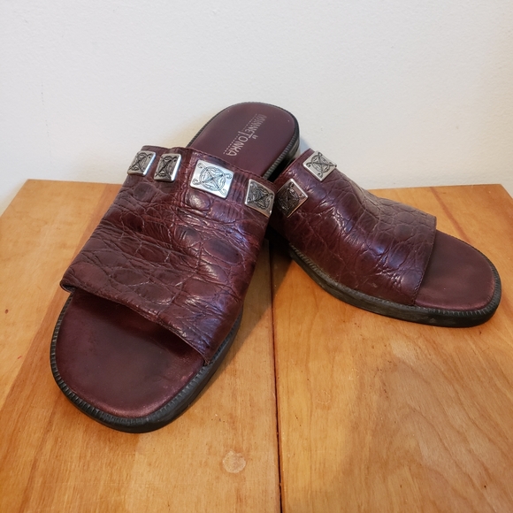 Minnetonka brown leather sandals with silver embellishments size 9 - Picture 1 of 7